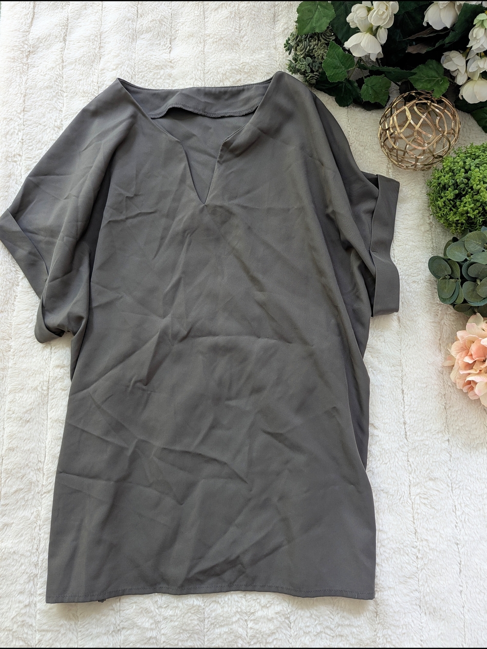 NWOT Charcoal Notched Neck Cap Sleeve Top